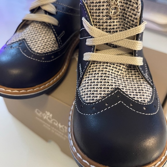 BNWT Kid’s Dress Shoes - Picture 3 of 7